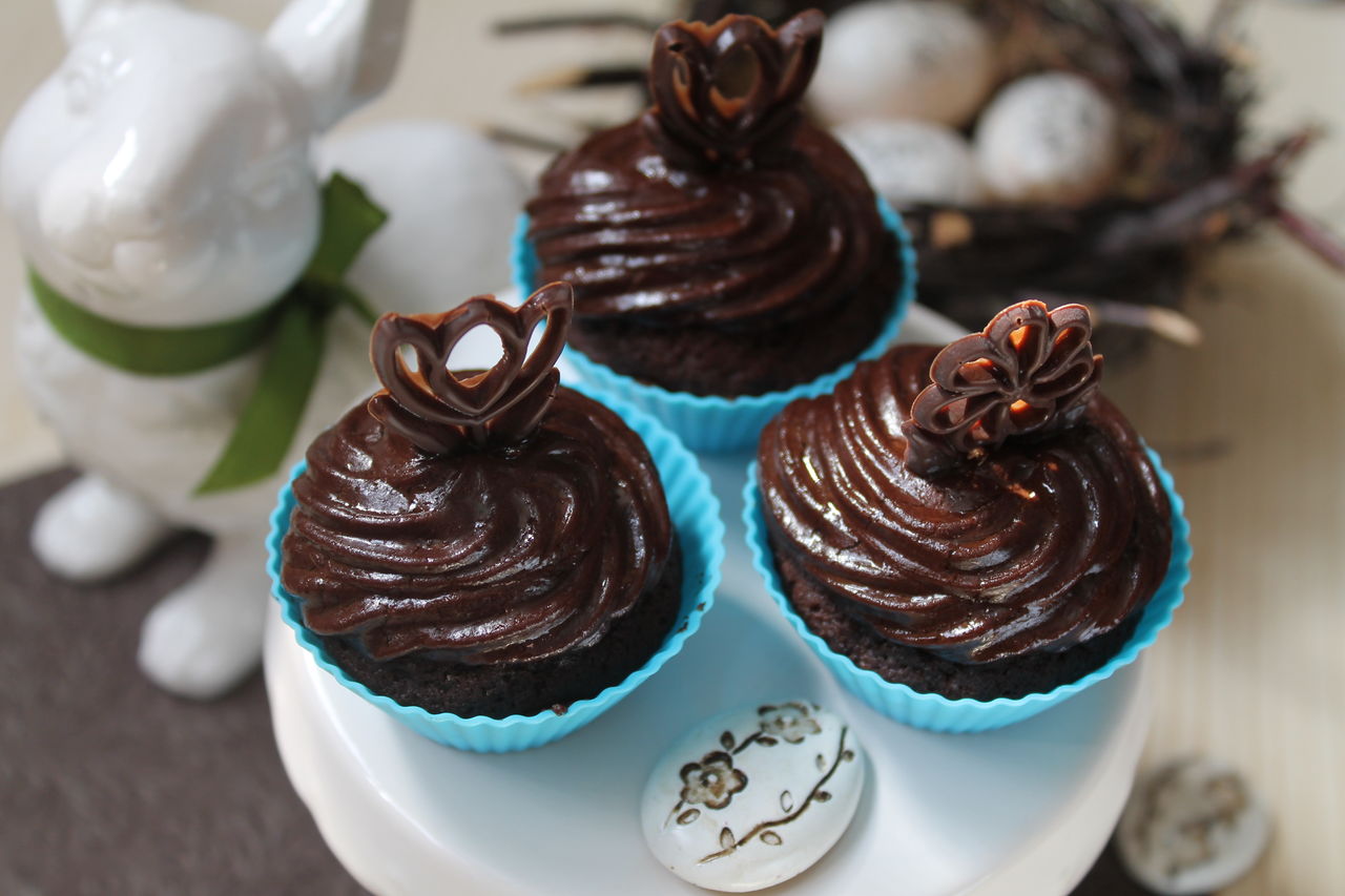 Mini-Schoko-Cupcakes mit Ganache | cuplovecake