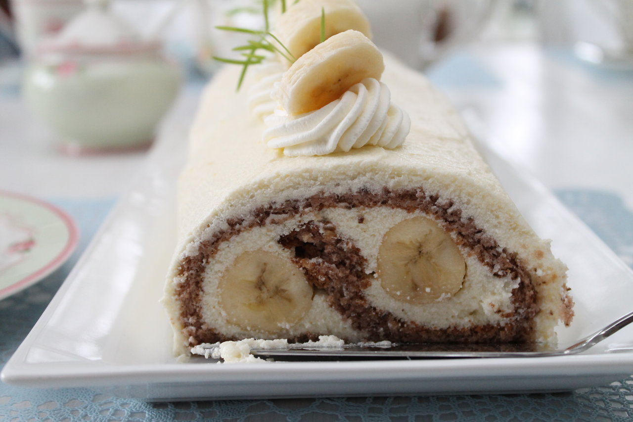 Rezepte aus der Heimat: Rolat sa bananama oder Bananen-Nussrolle ...