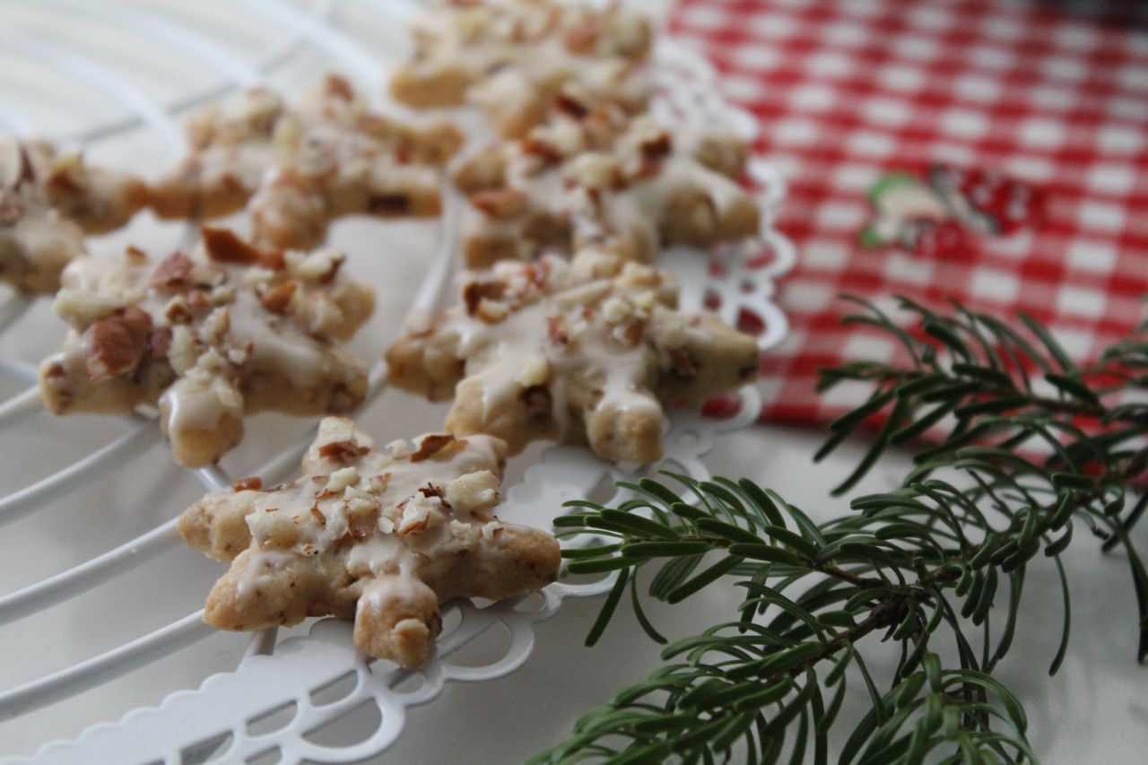 Weihnachten 2020: Kanadische Maple Cookies oder Ahornsirup Plätzchen ...